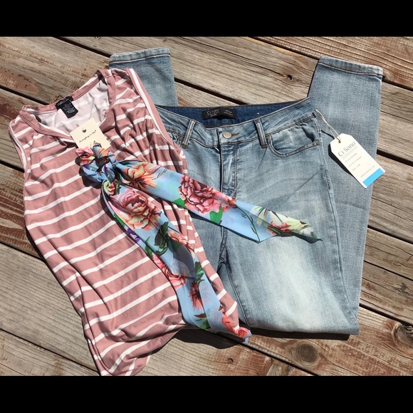 Ci Sono Denim - ⭐️NWT⭐️ 7/28 Ci Sono light wash jeans